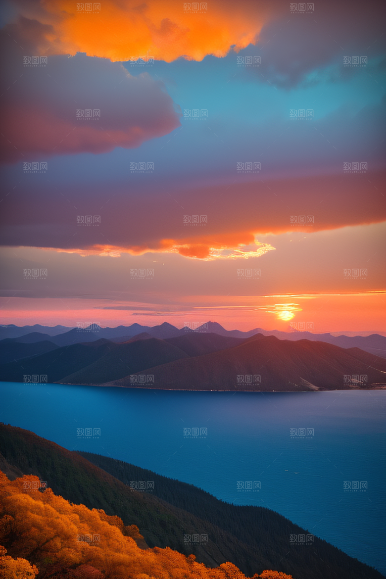 自然的美丽与宁静山脉的日落