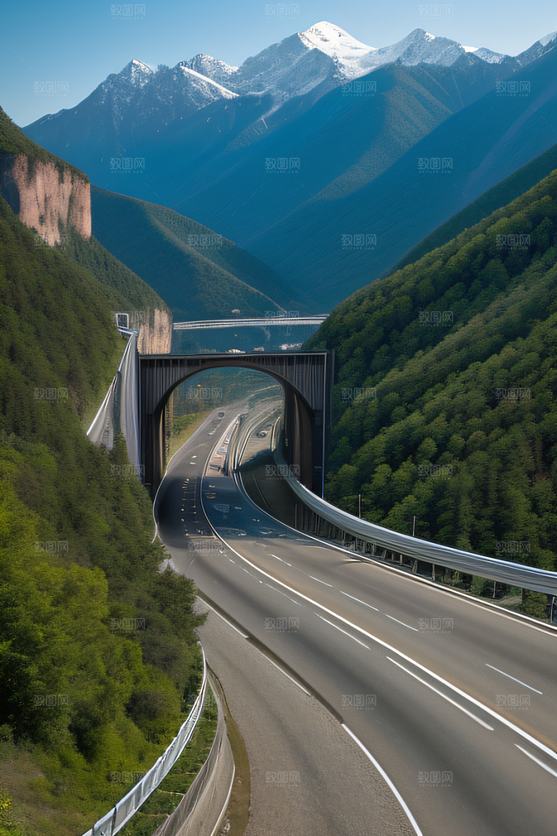 高速公路壮游山脉之美