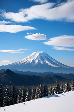 富士山与玉龙雪山两座神奇山峰的壮丽之旅