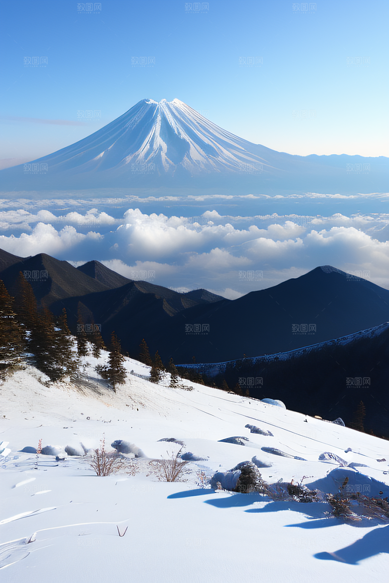 玉龙雪山登顶云端，尽览壮丽全景