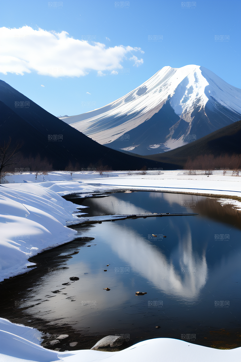 富士山与玉龙雪山两座迷人的山峰之旅