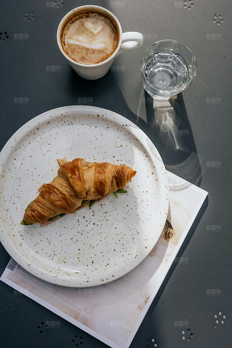 法式可颂面包摄影素材