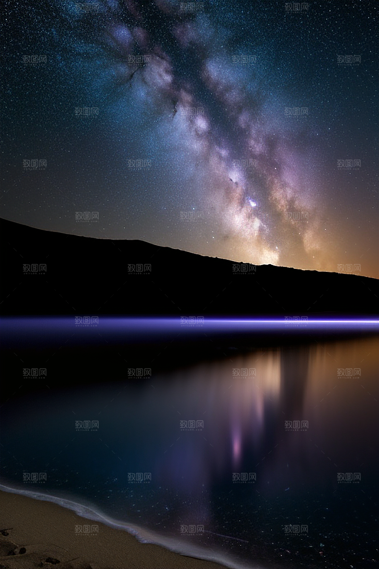 星光璀璨的夜空与浪漫之海
