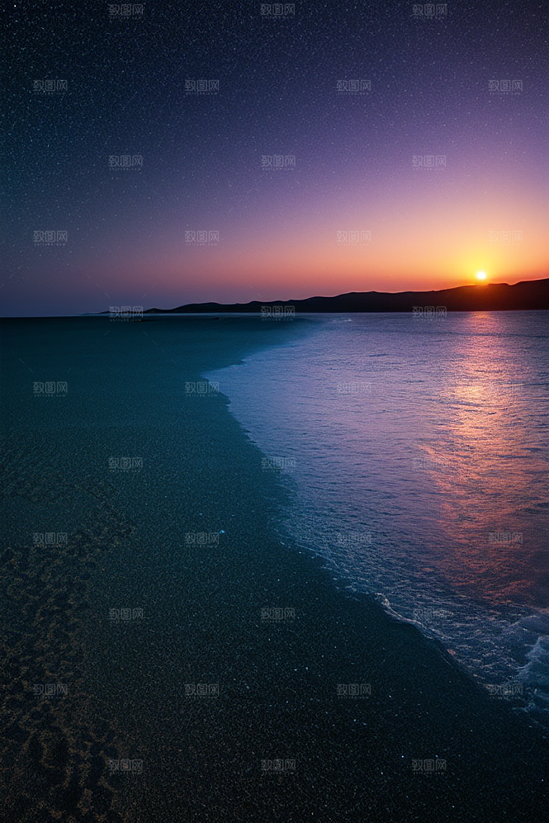 星光璀璨的夜空与浪漫之海