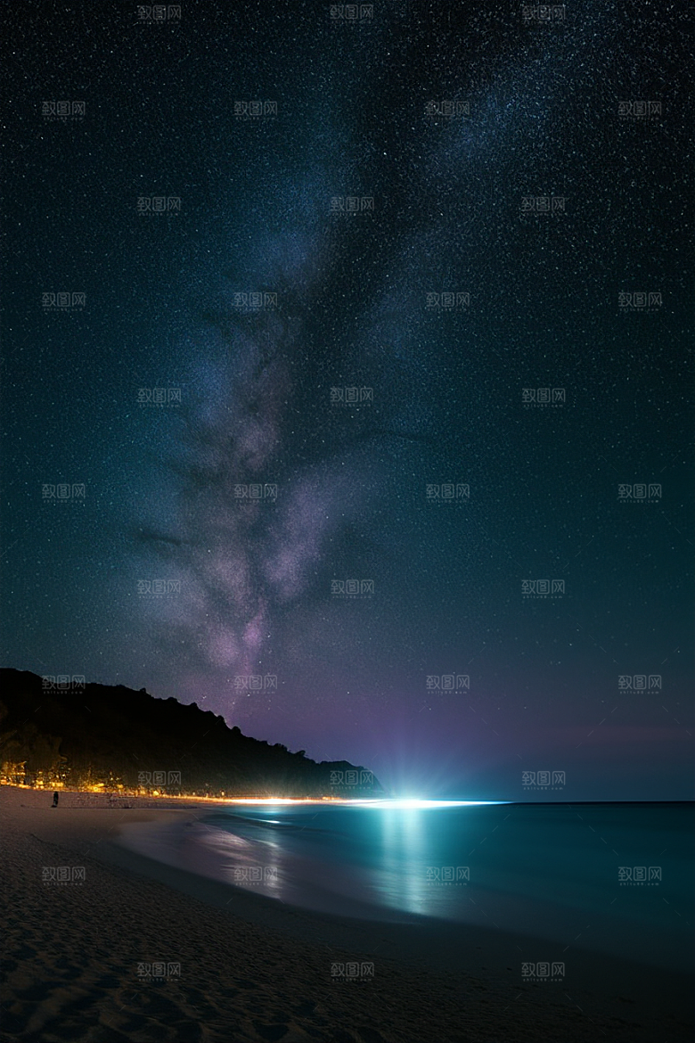 星光璀璨的夜空与浪漫之海