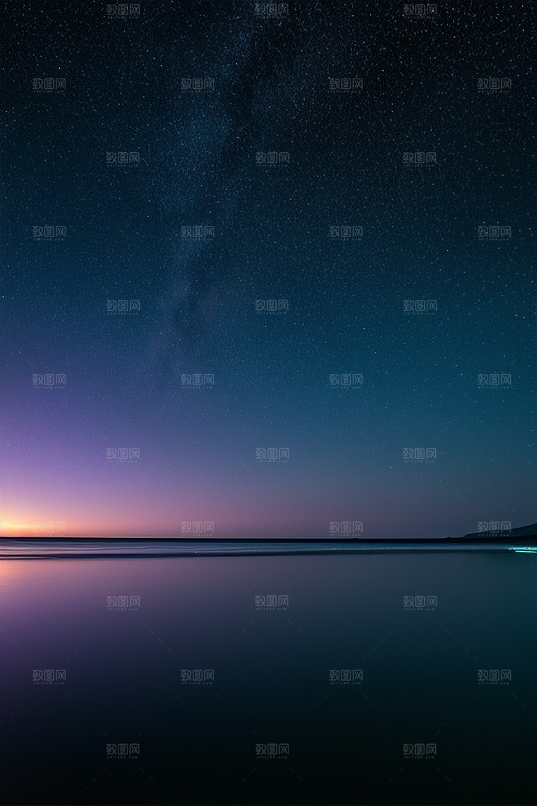 星光璀璨的夜空与浪漫之海