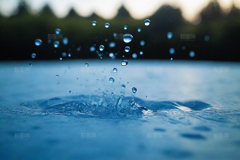 蓝色的水花飞溅图片