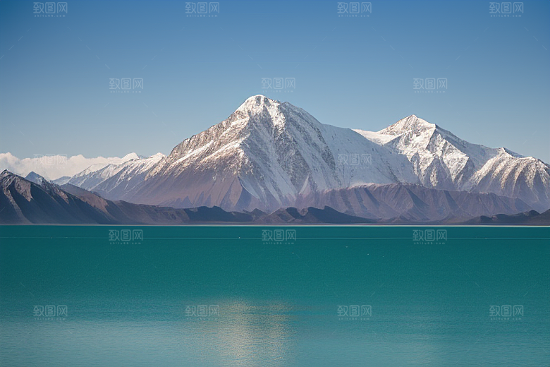 大美青海湖的湖水荡漾
