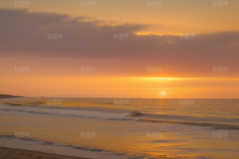 海边日出的海浪拍岸