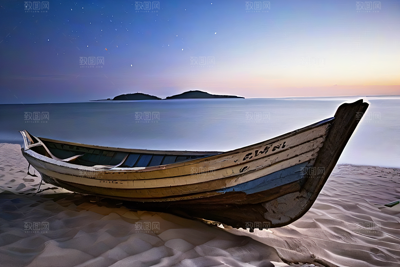 月光下的神秘沙滩美景