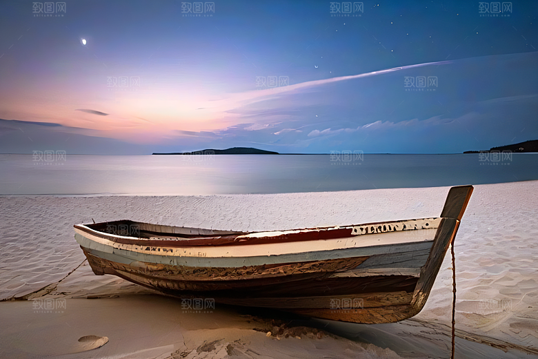 浩渺天空下的海滩