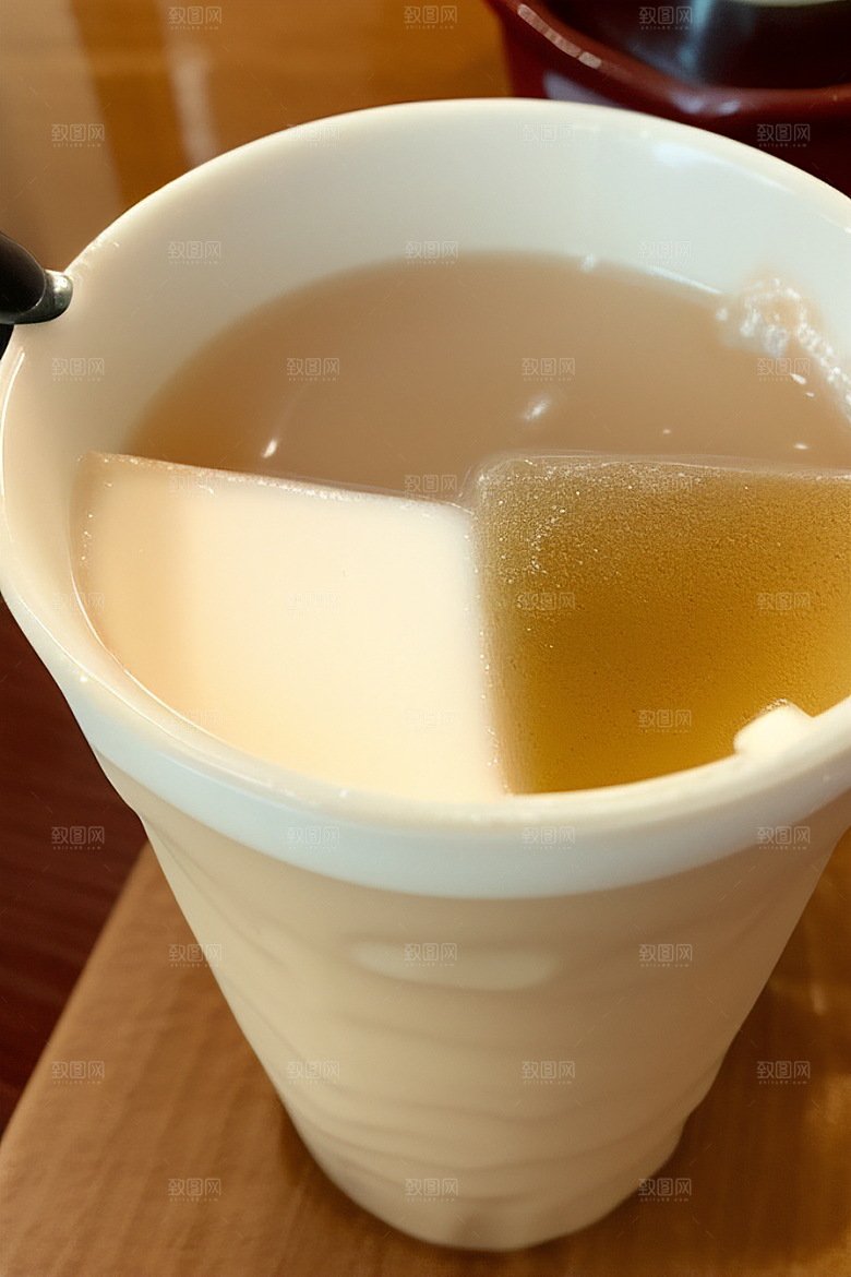 奶茶的文化意义和代表性品牌