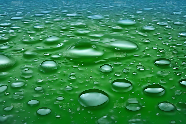 水滴水面照片与蓝天绿水数字背景图片