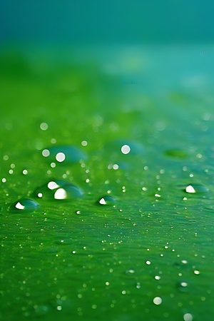 水滴照片与蓝天绿水数字背景图片