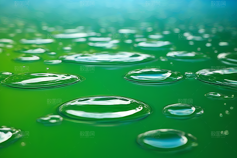水滴照片与蓝天绿水数字背景图片