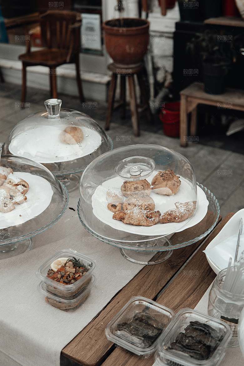 美食特写可颂摄影素材