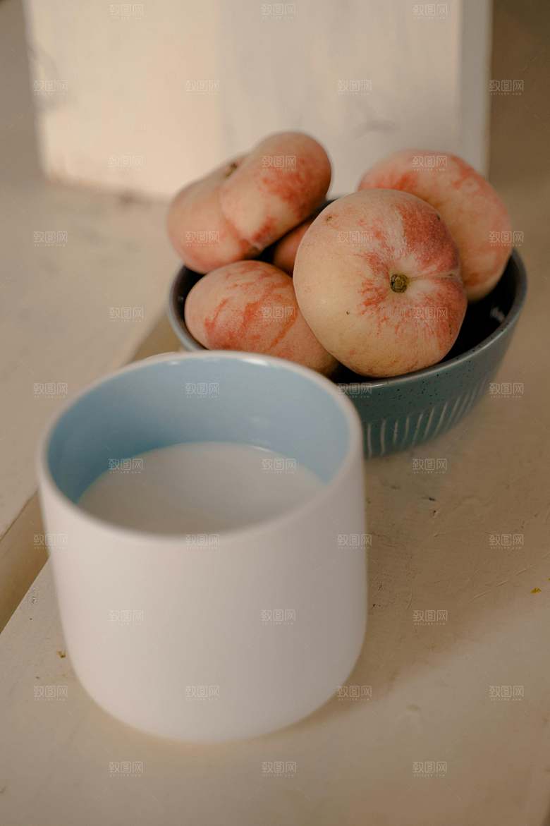 红色蟠桃摄影素材