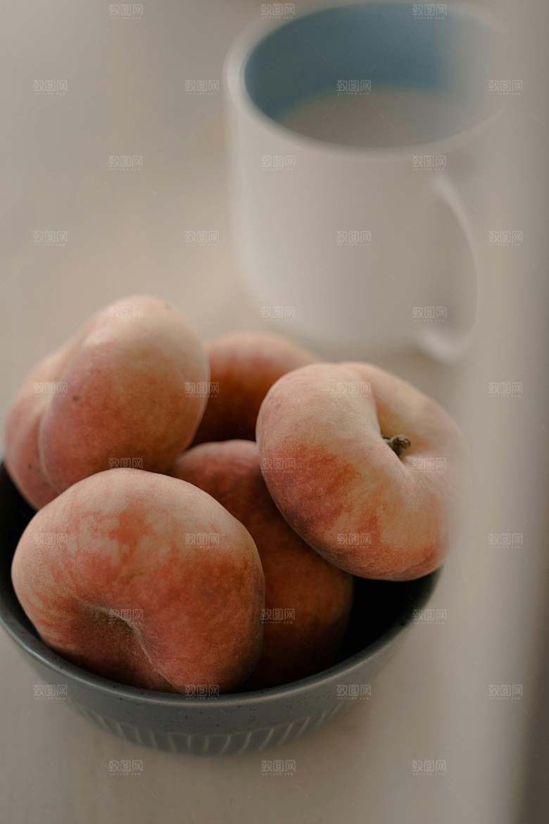 红色蟠桃摄影素材