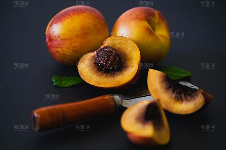 红色油桃桃子摄影素材