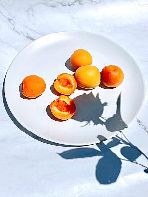 红色油桃桃子摄影素材
