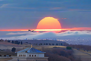 太阳旁的飞行者波斯宫殿的蓝天云景