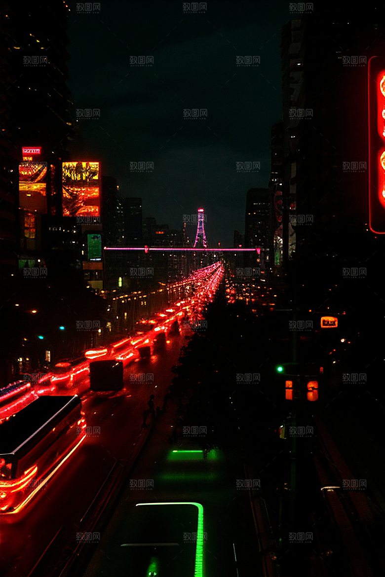 夜晚熙攘的街道景象