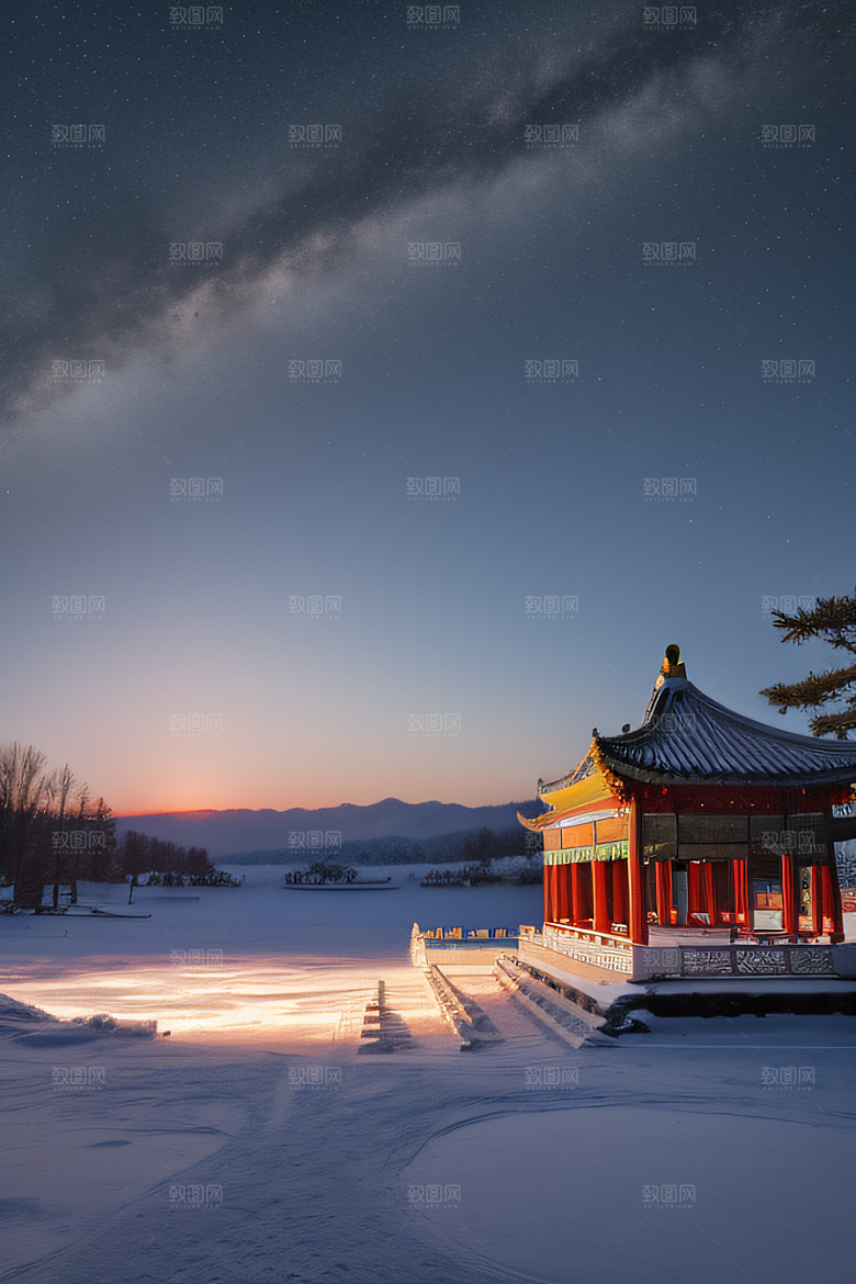 冰湖金光雪白如练
