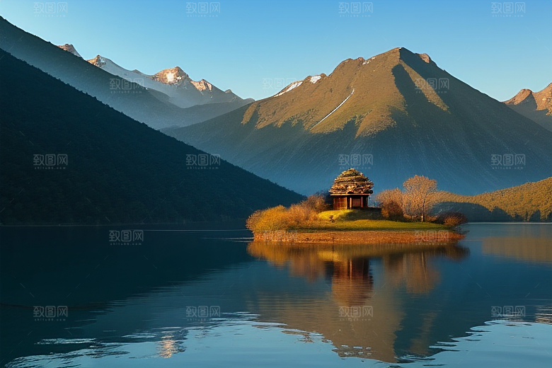 悠闲自得一叶扁舟游湖光山色