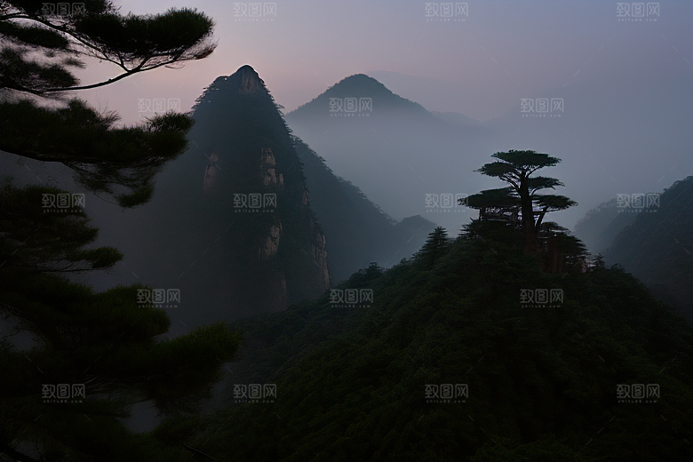 迎客松下的美丽瞬间