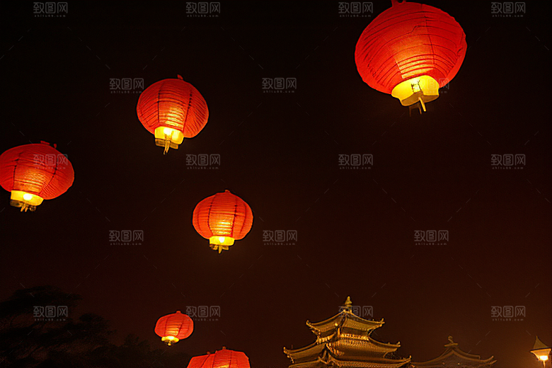 孔明灯祈福与情感寄托
