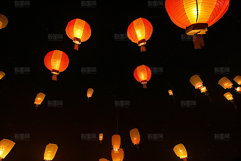 孔明灯祈福的诗词歌赋