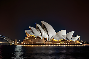 远观悉尼歌剧院的光影艺术