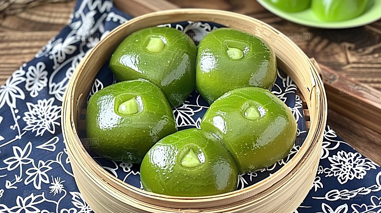 青团糕点点心传统艾草美食清明