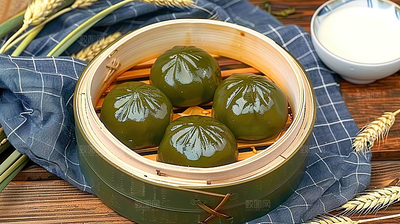 青团美食清明糕点艾草美食点心甜食传统