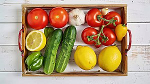 多样玉米健康绿色生菜蔬菜番茄青瓜