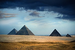 埃及金字塔旅游风景摄影封面照片金字塔图片