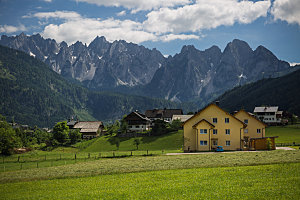 欧洲乡村旅游自然风景农村封面欧洲乡村