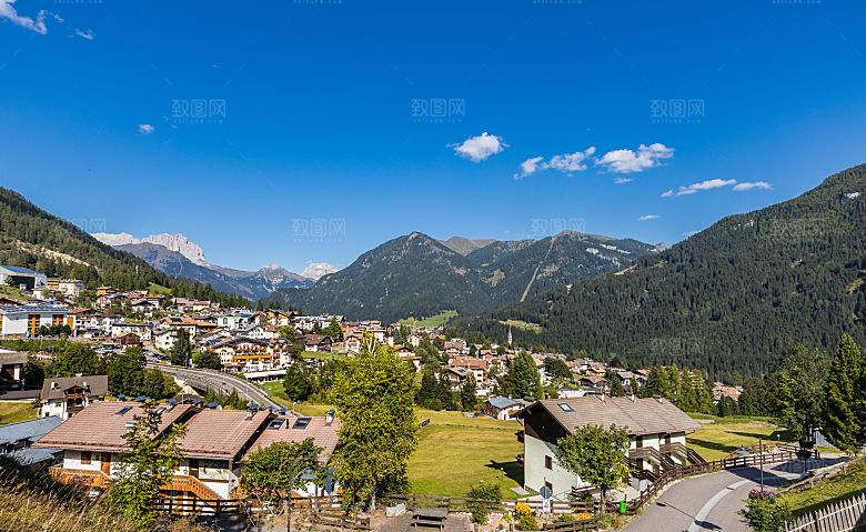 欧洲乡村旅游自然风景农村封面欧洲乡村