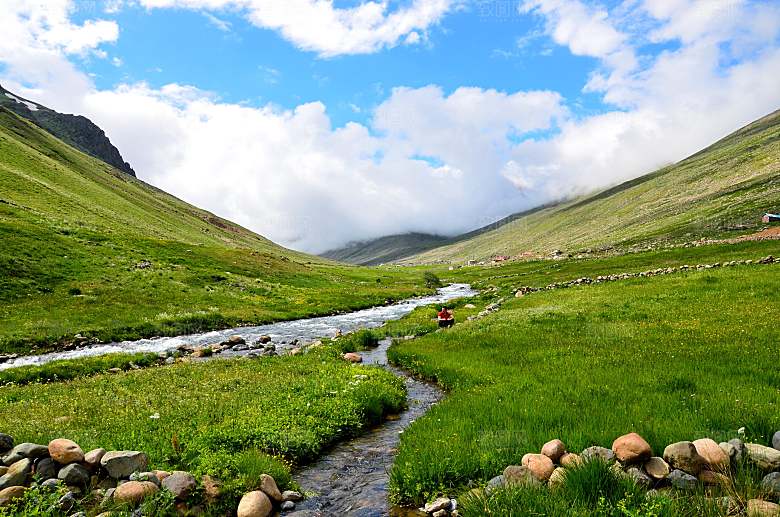 欧洲乡村旅游自然风景农村封面欧洲乡村