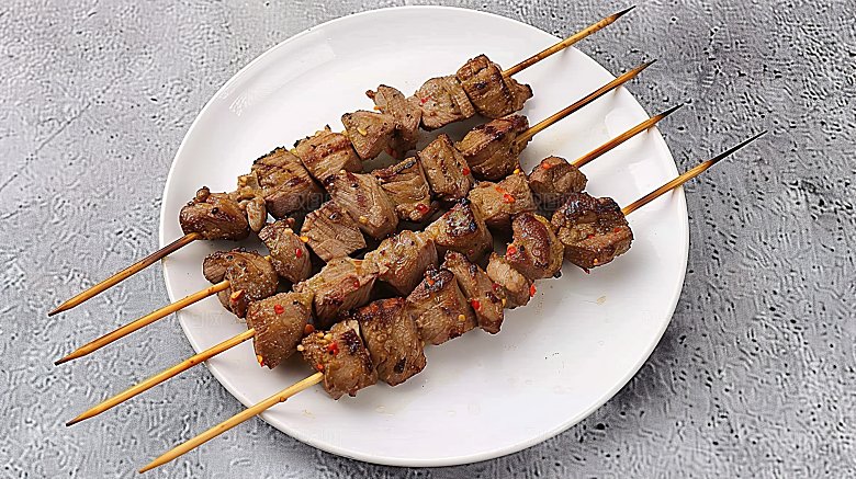牛肉烧烤多汁美食串串美味烤肉烤串