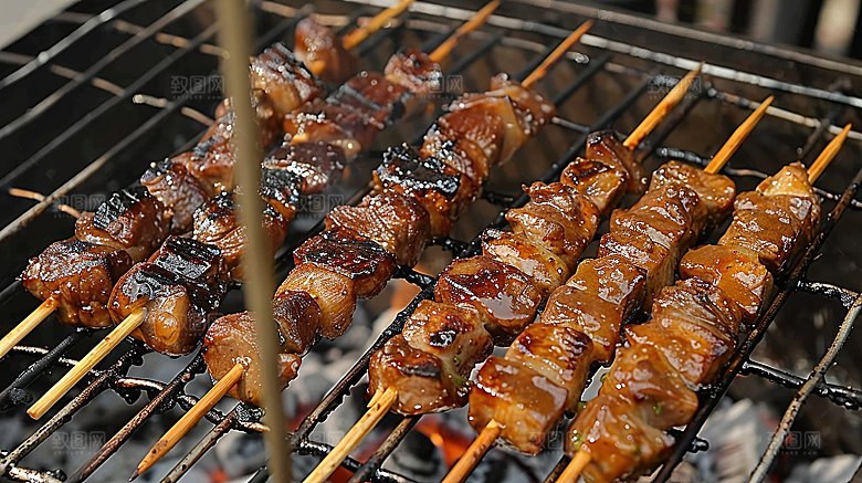 牛肉鲜嫩烧烤烤肉多汁飘香烤串羊肉美味串串