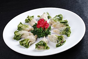 白菜蒸饺美食高清摄影图