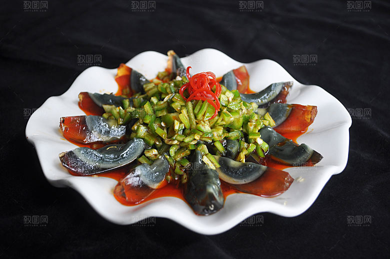 凉拌皮蛋美食高清摄影图