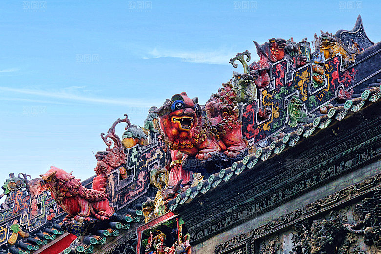 陈家祠传统的屋檐祥狮雕塑