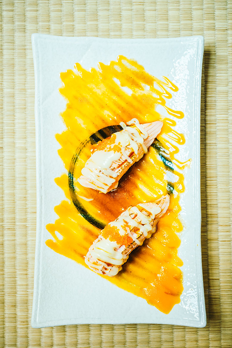 寿司高清4K美食料理寿司摆盘菜牌海报