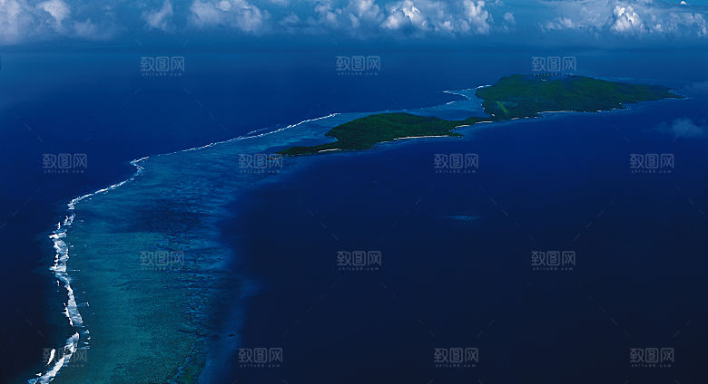 高清海景海滩沙滩海边大海蓝色海洋岛屿