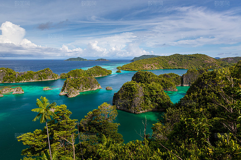 高清海景海滩沙滩海边大海蓝色海洋岛屿