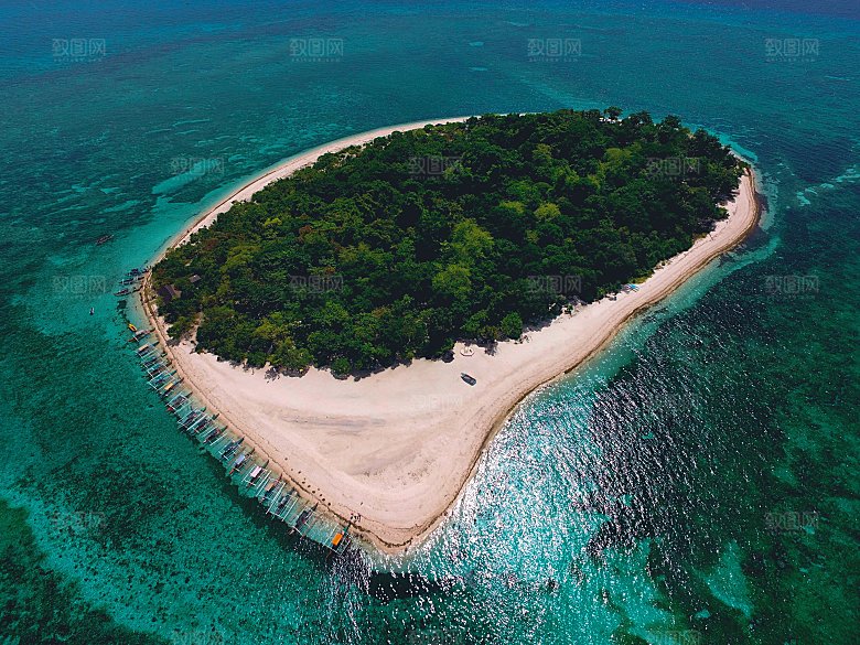 高清海景海滩沙滩海边大海蓝色海洋岛屿