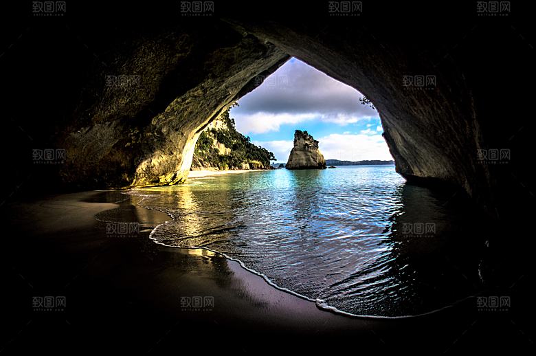 高清海景海滩沙滩海边大海洞穴蓝色海洋素材