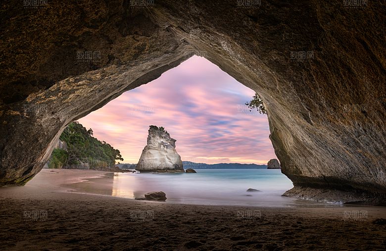 高清海景海滩沙滩海边大海洞穴蓝色海洋素材